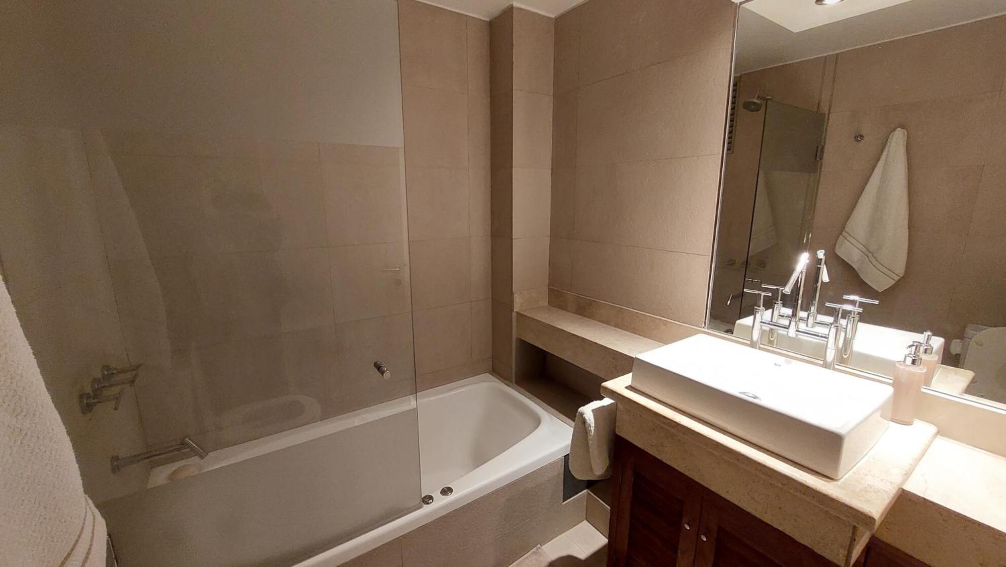 Apartment Excelente Ubicacion, Cerca Aristides, Cochera Gratis Mendoza