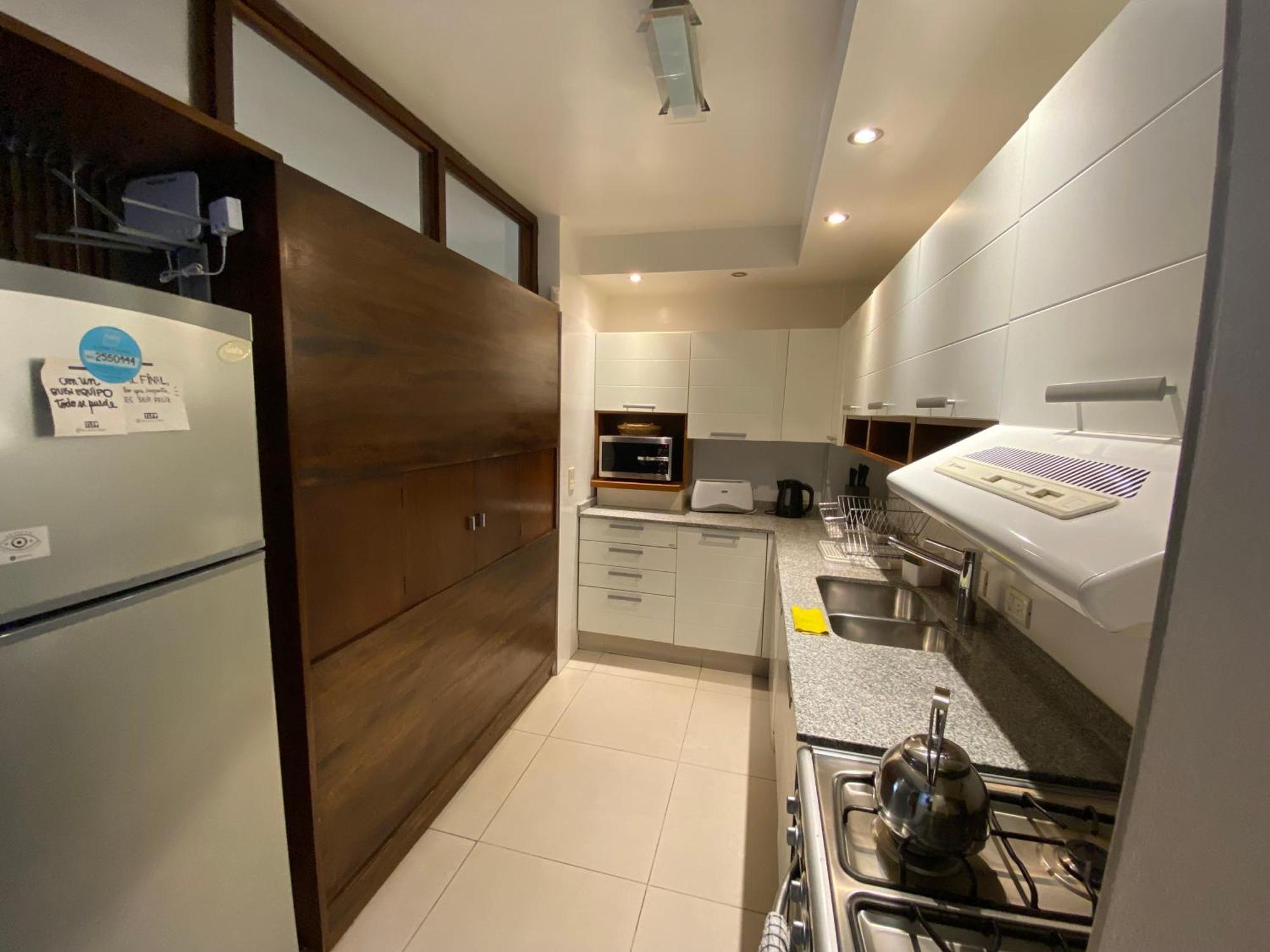 Apartment Excelente Ubicacion, Cerca Aristides, Cochera Gratis *
