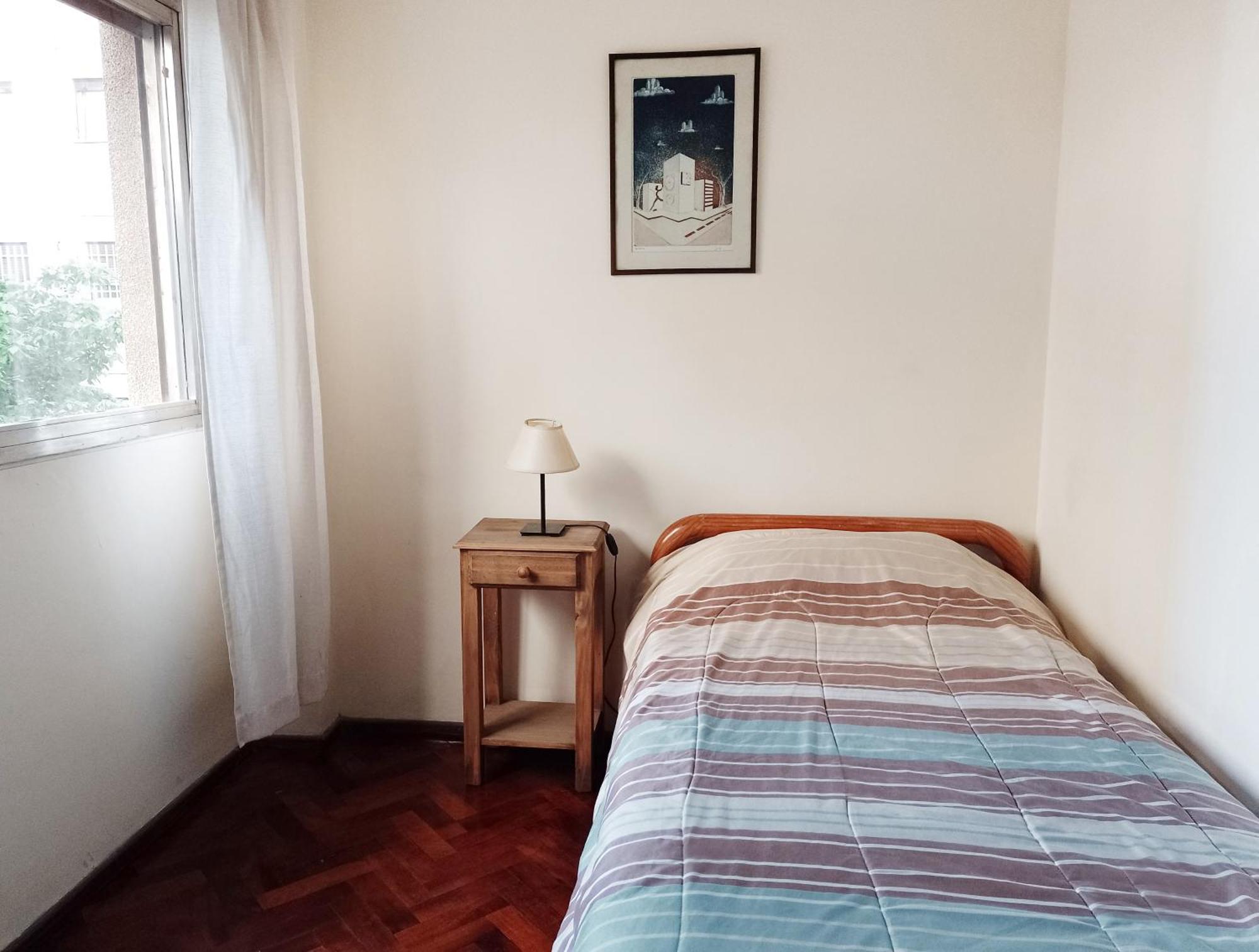 Departamento Amplio En La Mejor Zona De Mendoza. * Mendoza