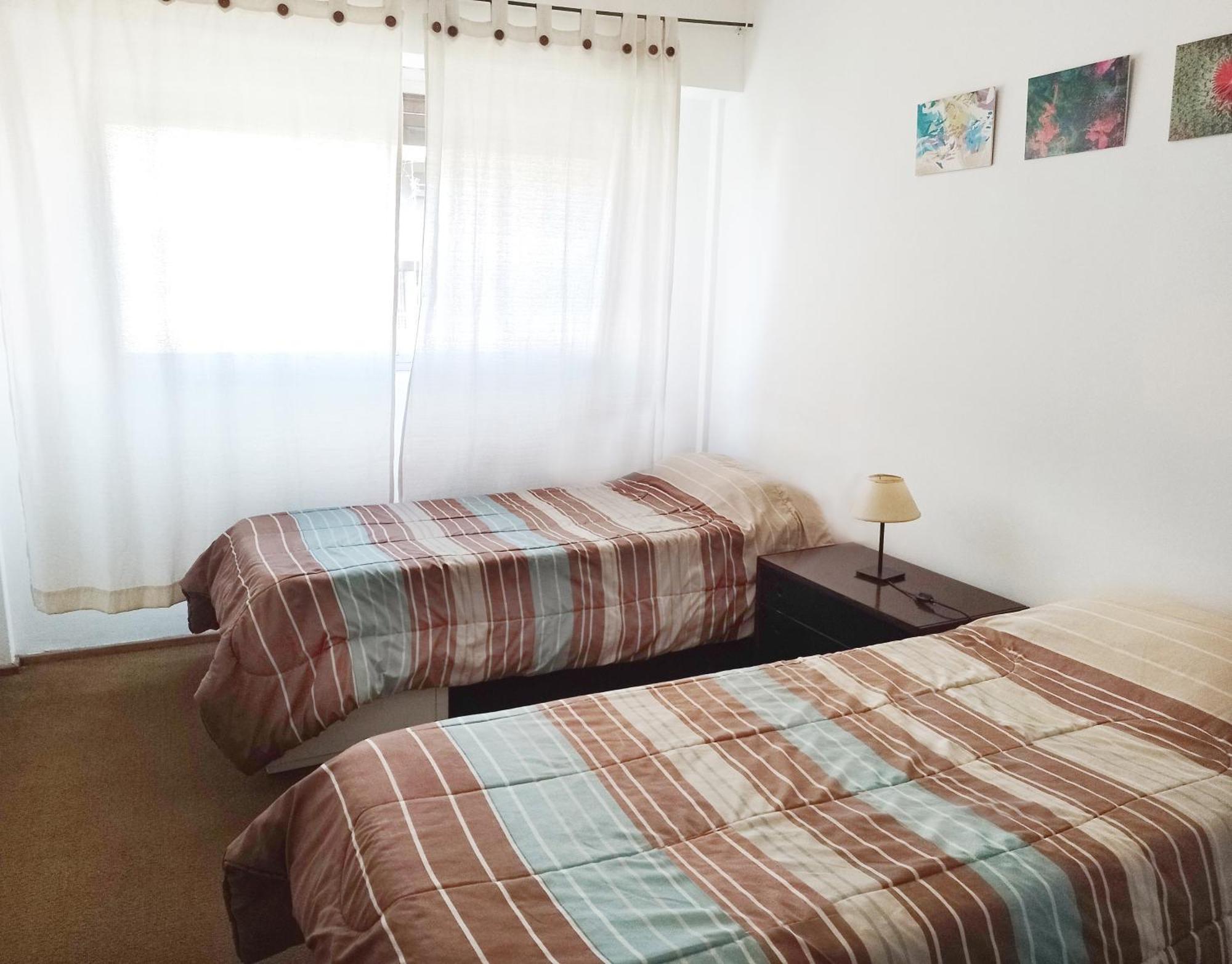 Departamento Amplio En La Mejor Zona De Mendoza. Mendoza