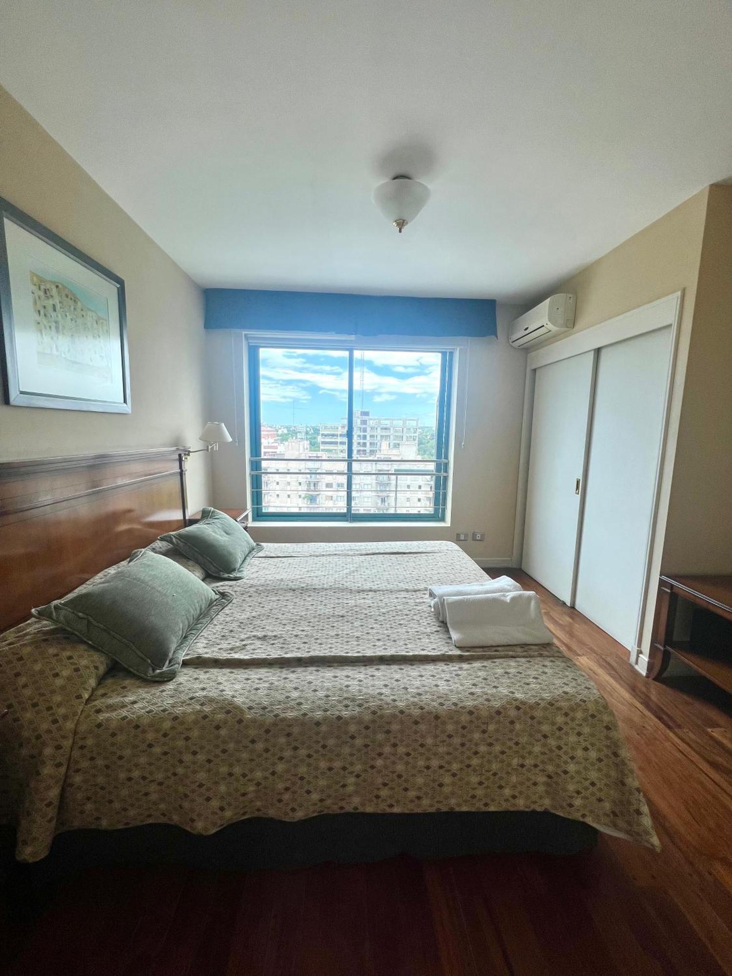 Lujoso Departamento En La Mejor Ubicacion De La Ciudad De Mendoza, Con Vista A La Montana Y Piscina Apartment Mendoza