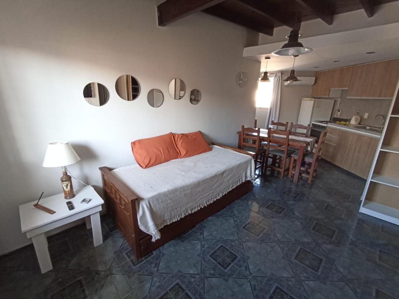 Apartamento Departamento Ciudad De Calle Rondeau