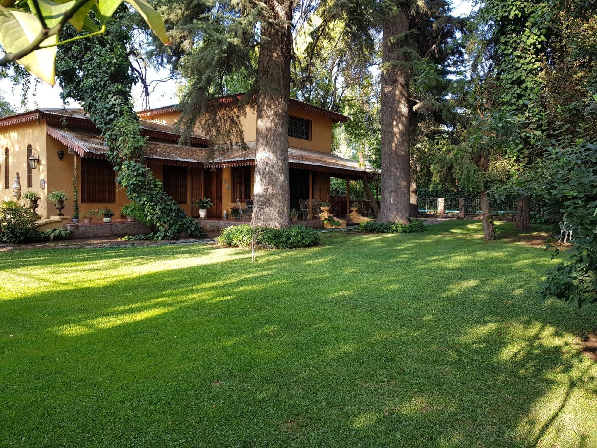 Habitación en casa particular Casona Estilo Colonial