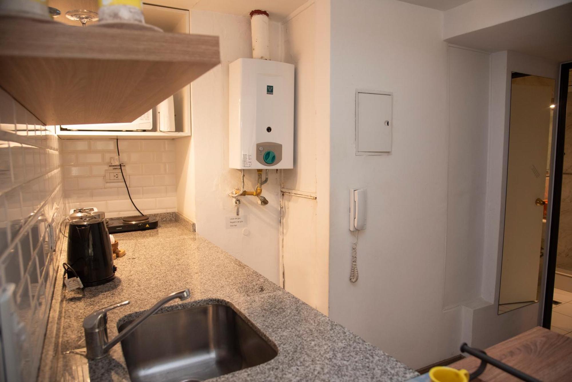Apartment Excelente Ubicacion, Frente A Plaza Independencia