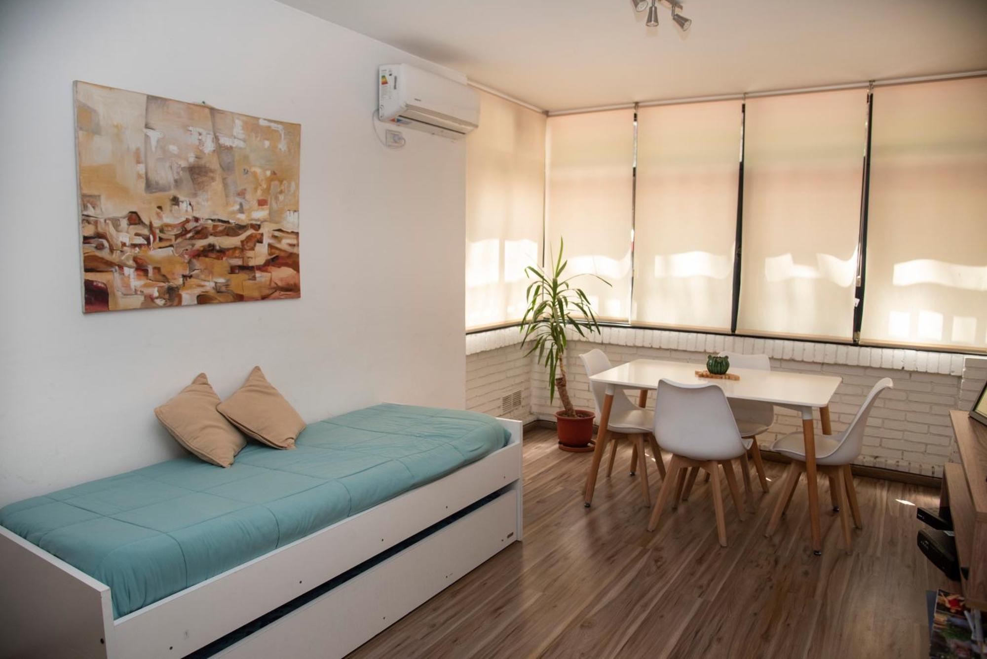 Apartment Excelente Ubicacion, Frente A Plaza Independencia Mendoza