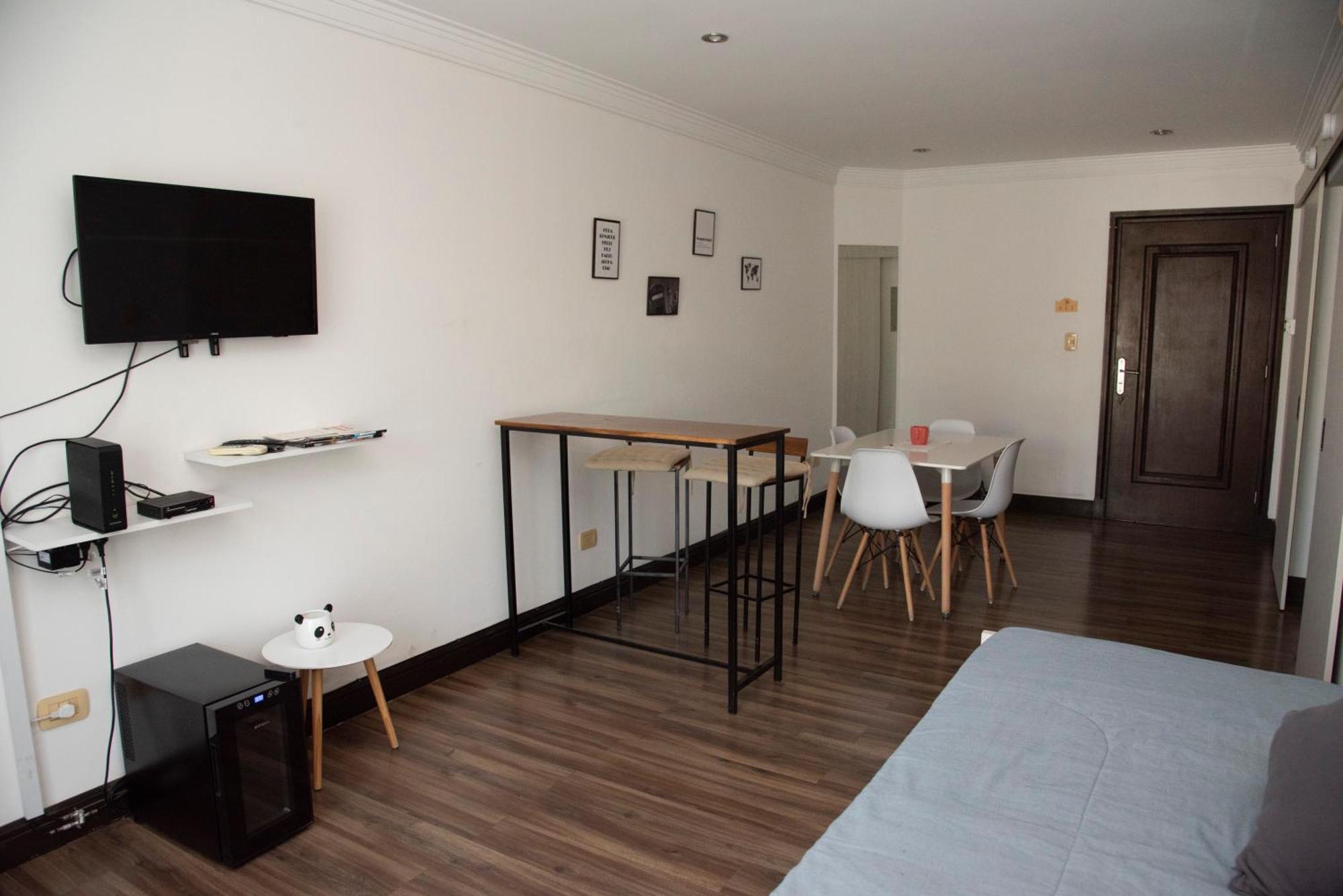 Excelente Ubicacion, Con Seguridad 24 Hs Apartamento *