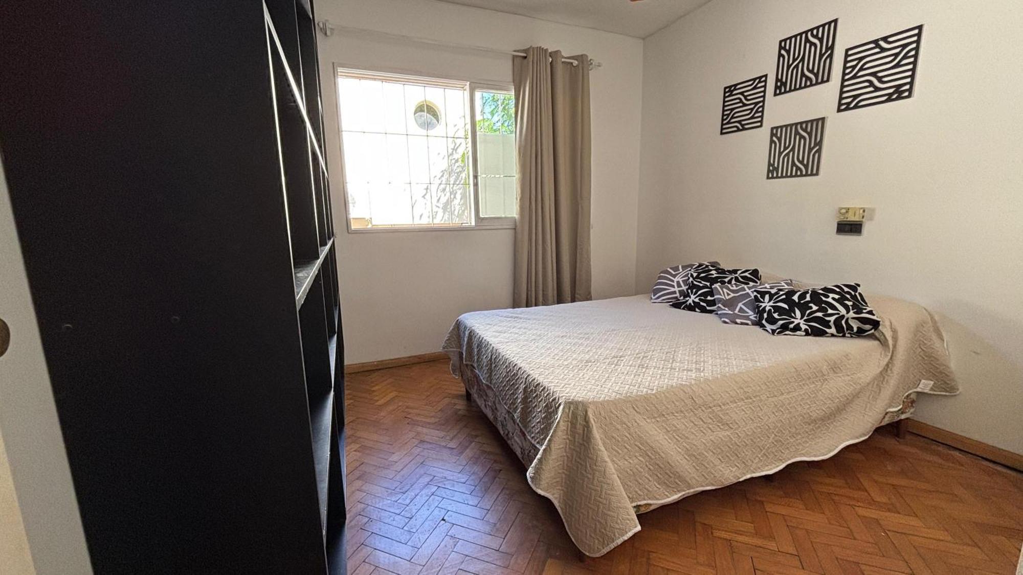 Holy Wine Apartment