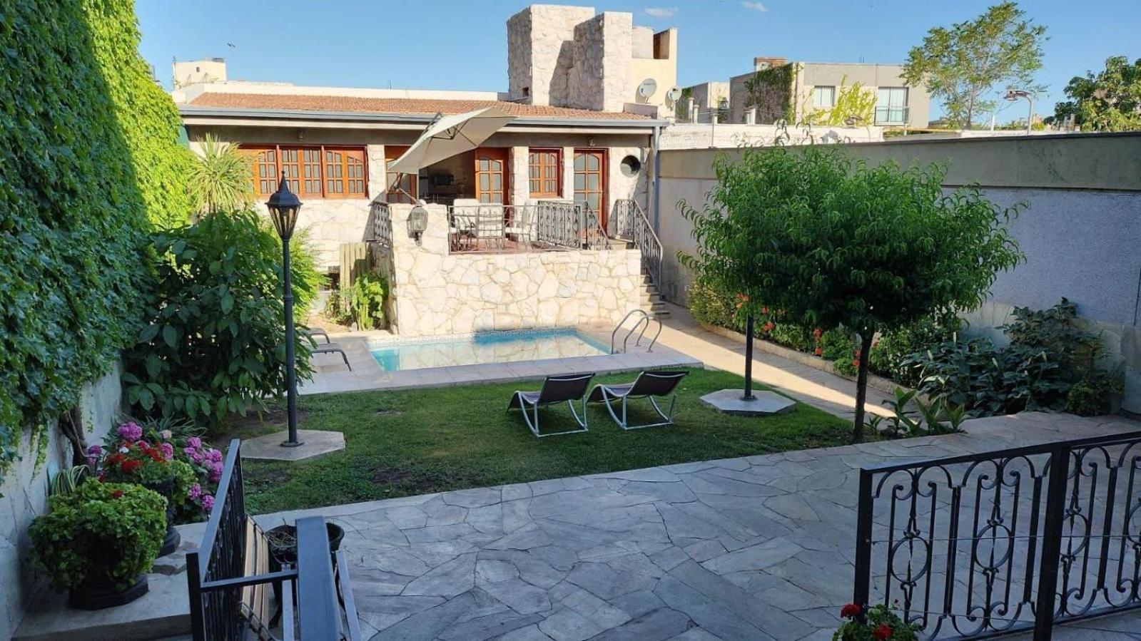 Hotel Boutique Casa & Cava 4*
