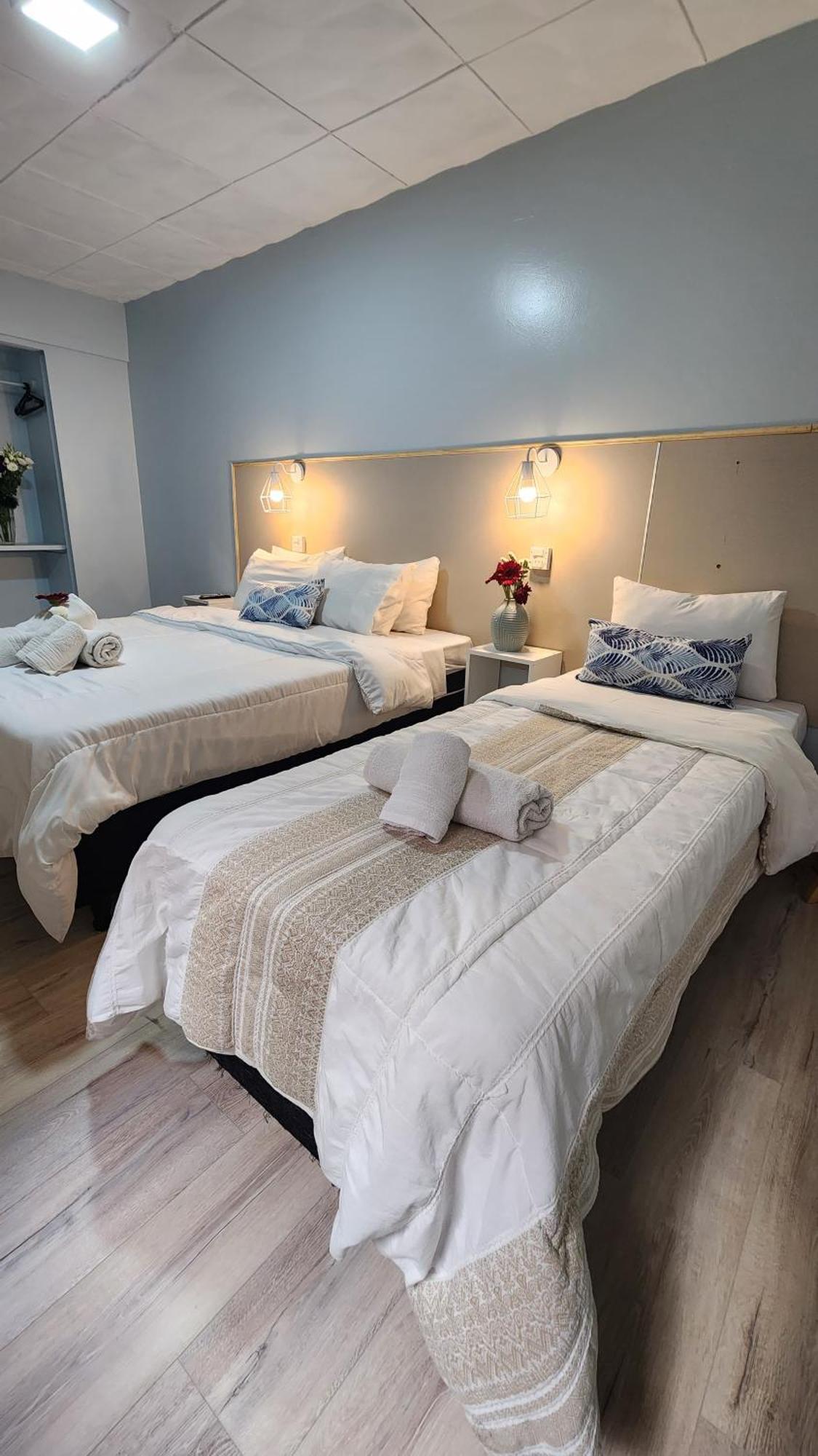 Hotel Esencial 3*