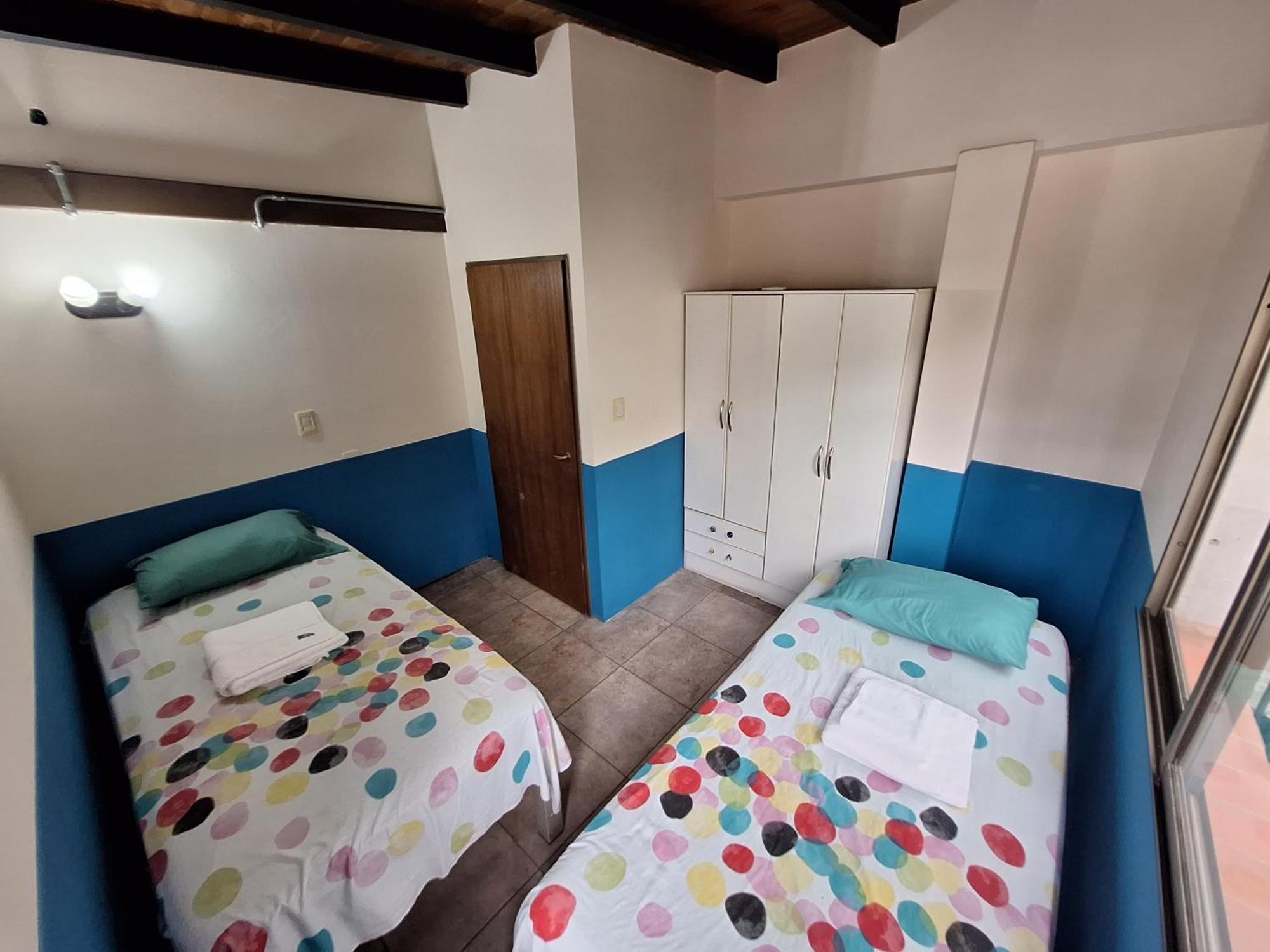 Hostal La Del Colibri *