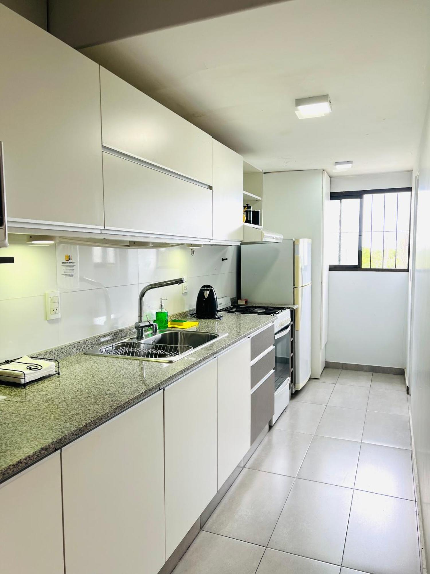 Amplio, Moderno Y Centrico. Departamento En Plaza Independencia Apartment