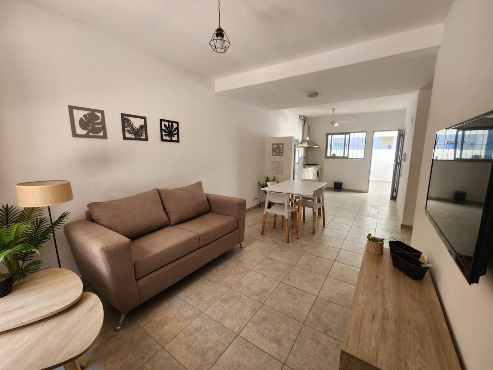 Departamento Con Cochera Cerca Del Centro En * Mendoza