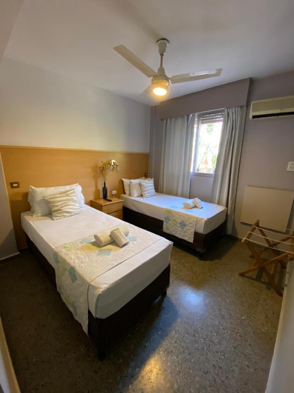 J B J Hotel Mendoza