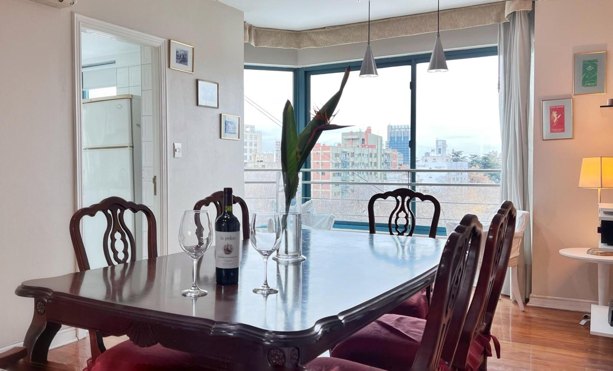 Amplio, Moderno E Impecable Departamento En La Mejor Ubicacion De