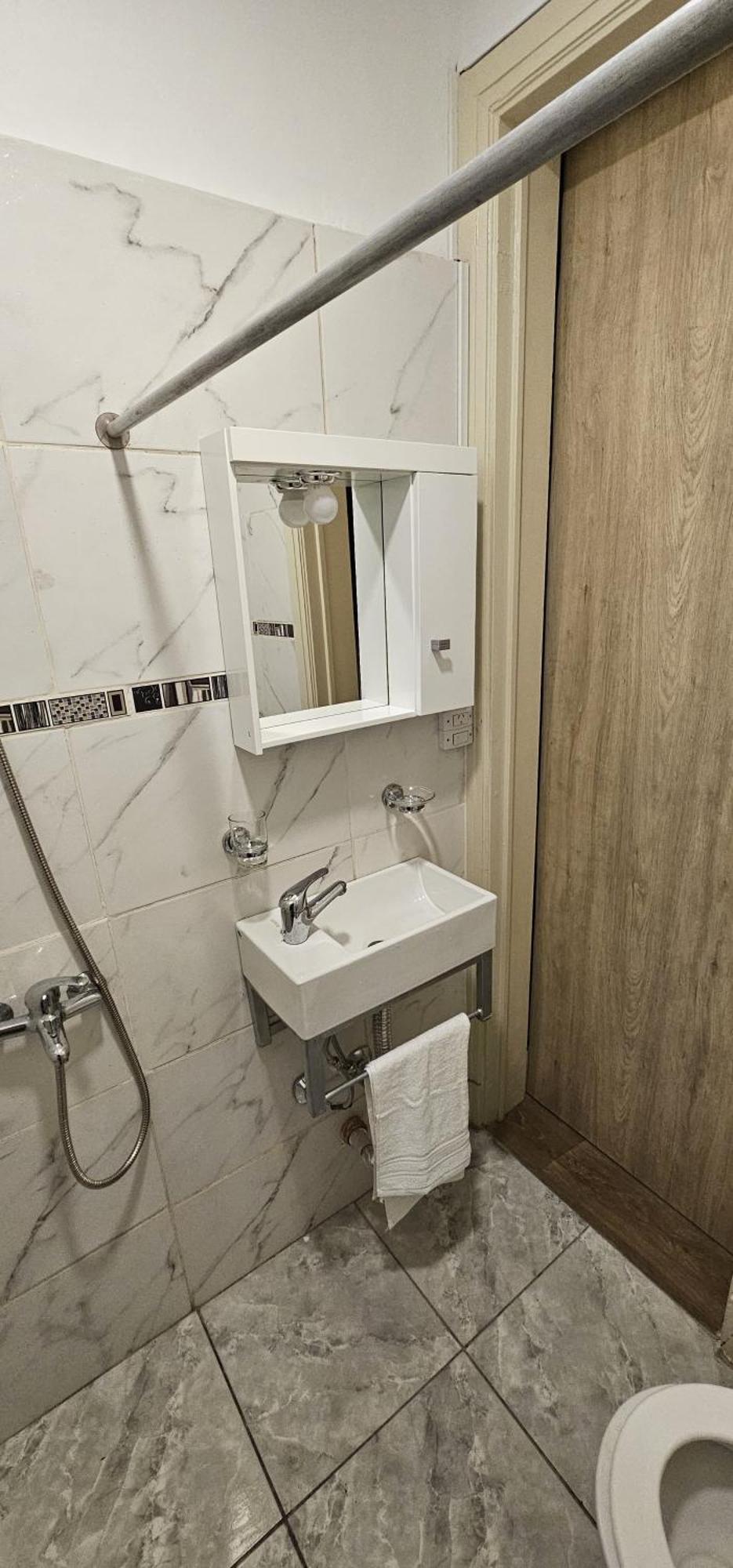 Comodo Departamento En Aristides Villanueva * Mendoza