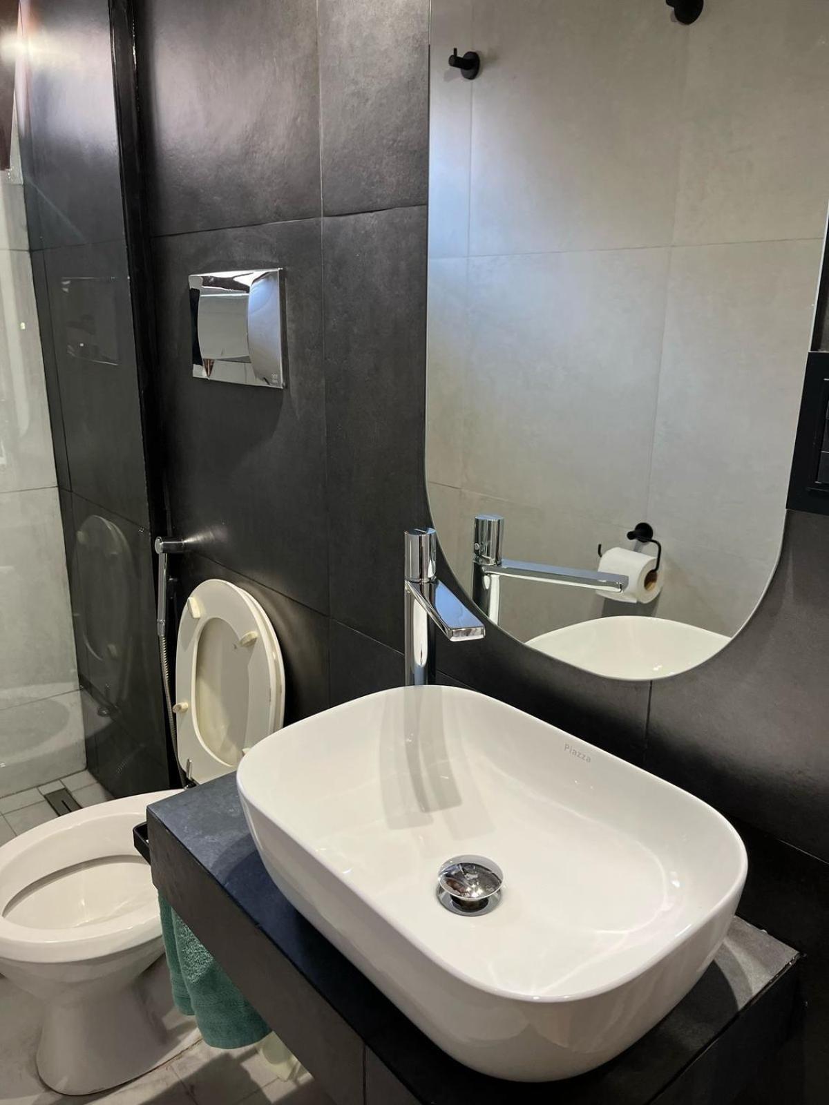 Apartamento Amplio Departamento Monoambiente A Metros Del Parque General San Martin Mendoza