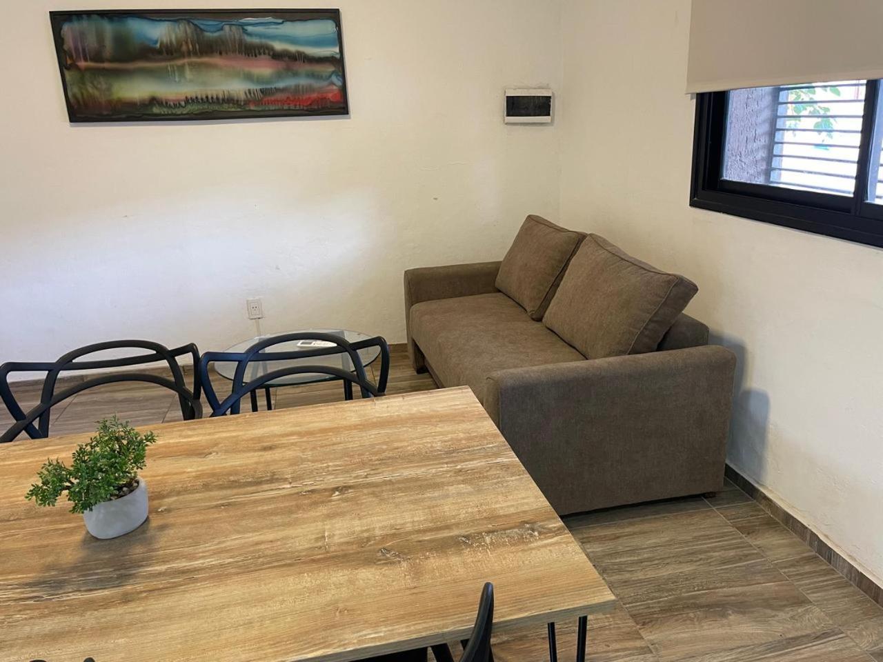 Casa Con Cochera Incluida Apartamento