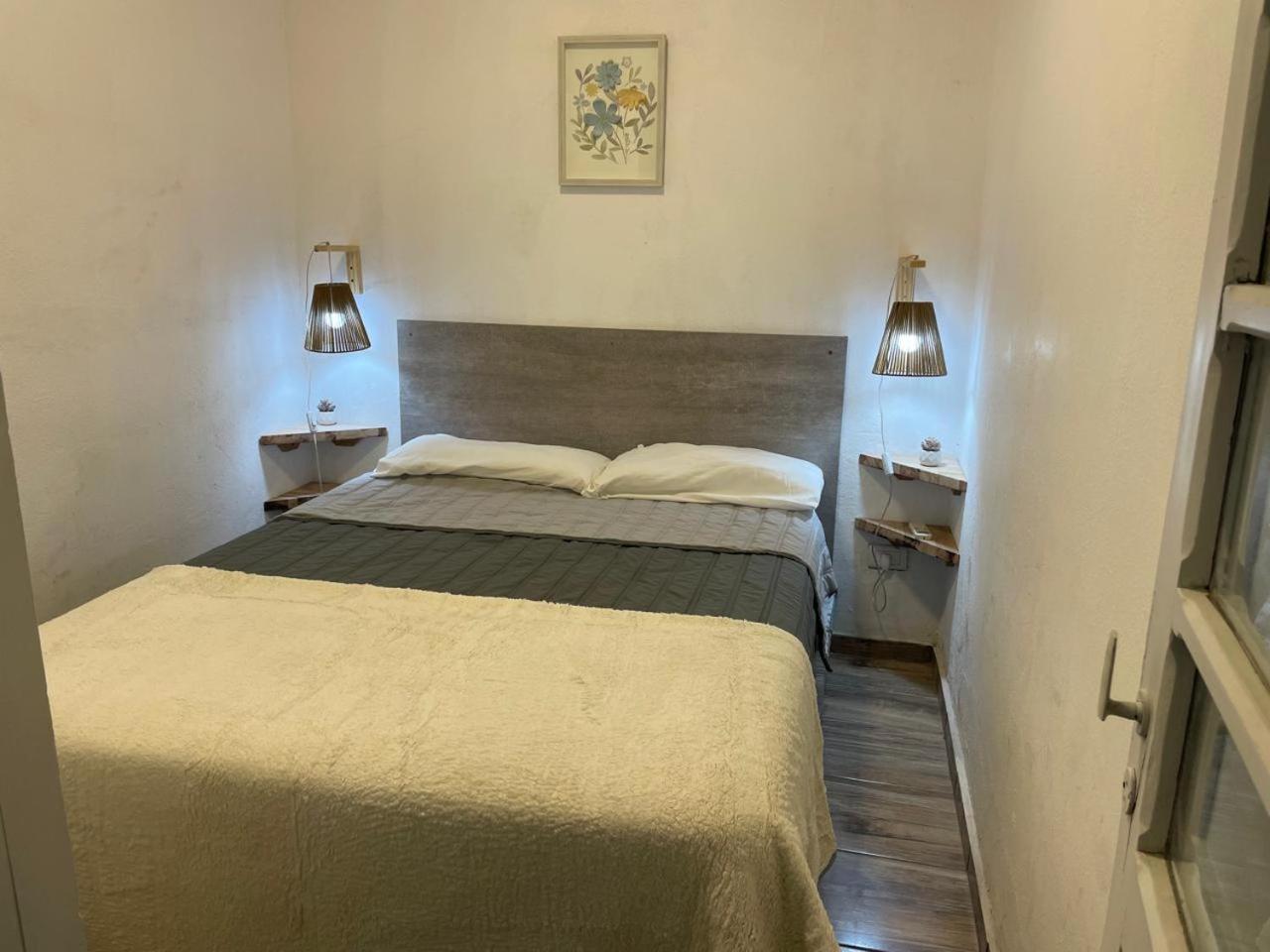 Casa Con Cochera Incluida *