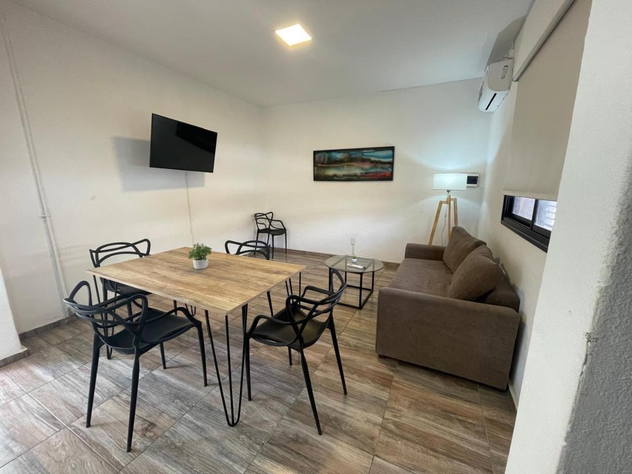 Casa Con Cochera Incluida Mendoza