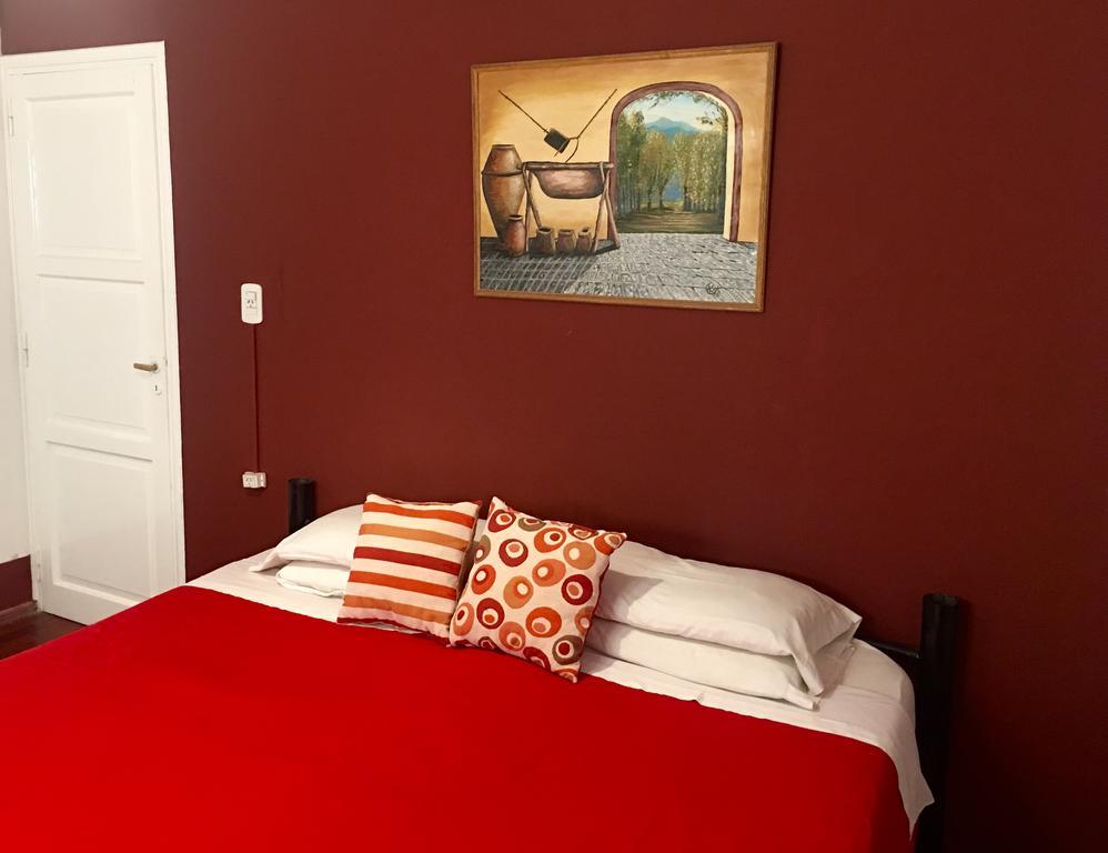 Hostal Lagares *