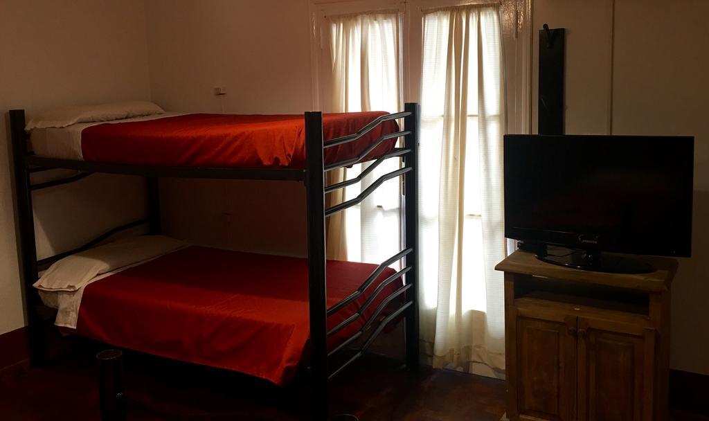 Hostal Lagares Mendoza