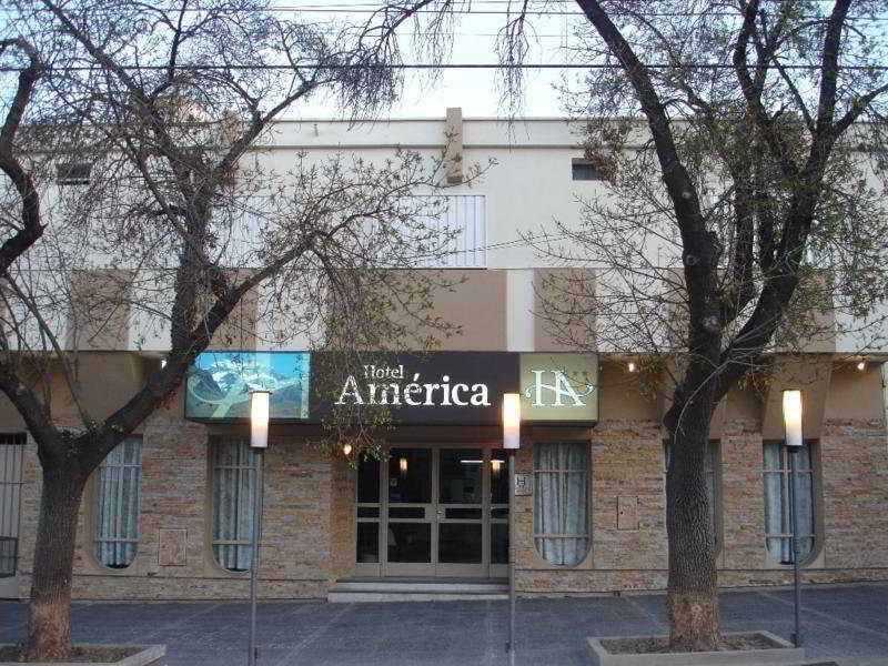 America Hotel 2*