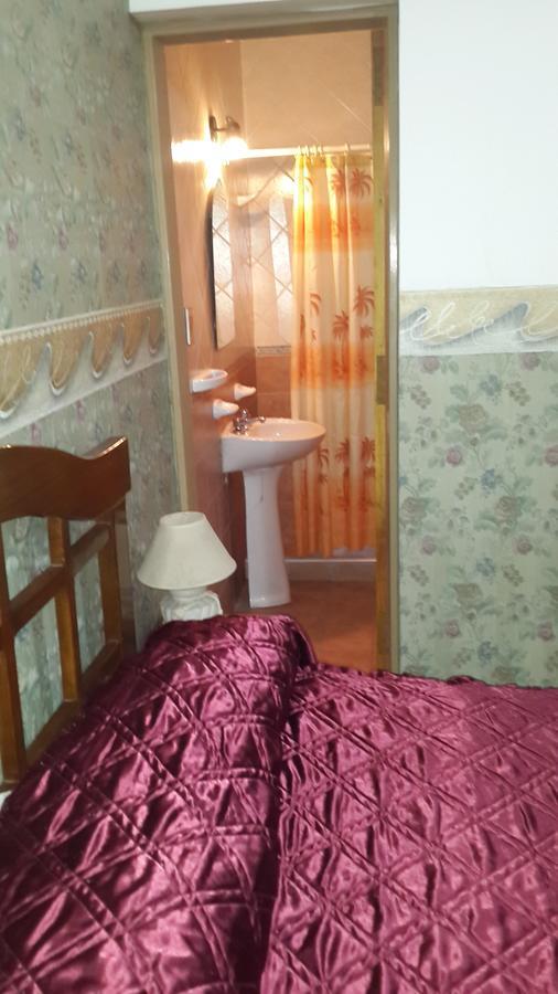 Geminis Hotel *