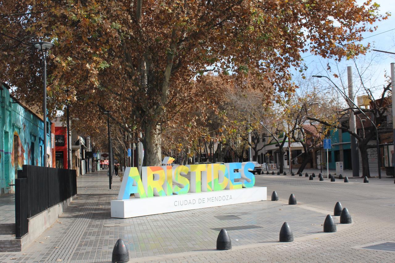 Apartamento Beautiful Quiet Near A. Villanueva St Mendoza