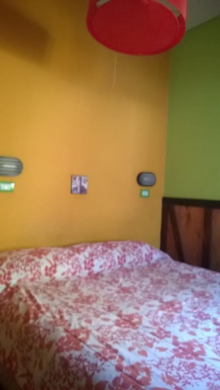 Hostal Campo Base Youth *