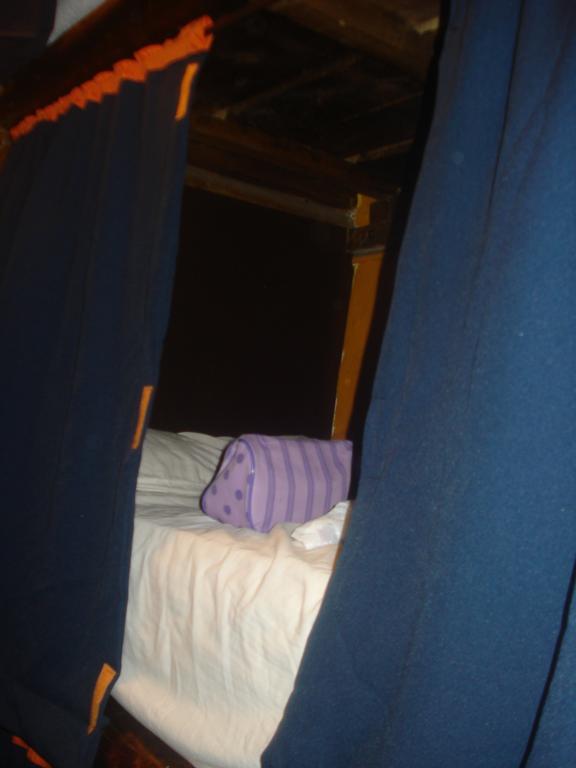Hostal Campo Base Youth