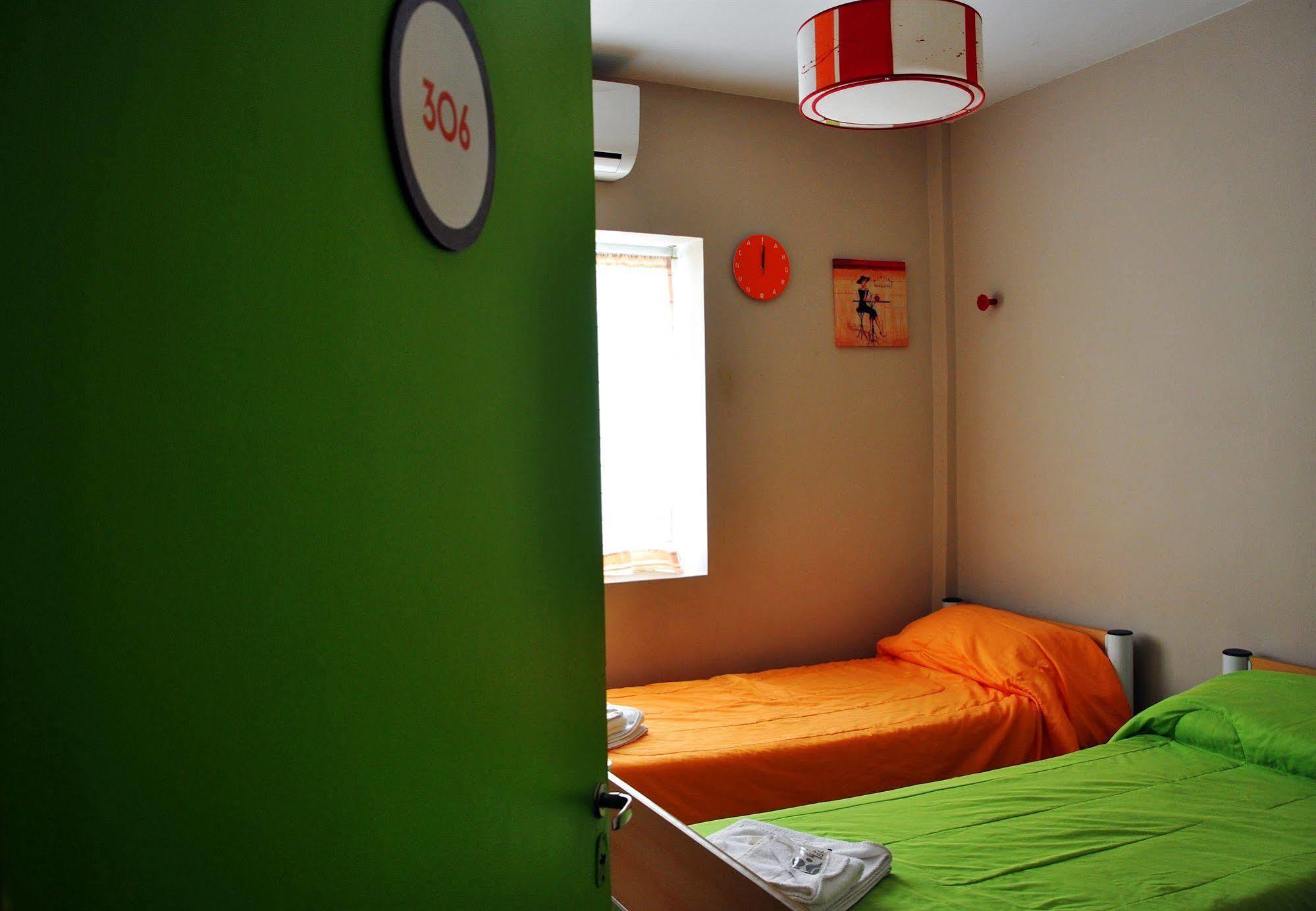 Hostel Suites Mendoza Hostal *