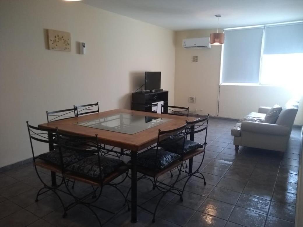 Apartamento Departamento Amplio Centro, Con Cochera *
