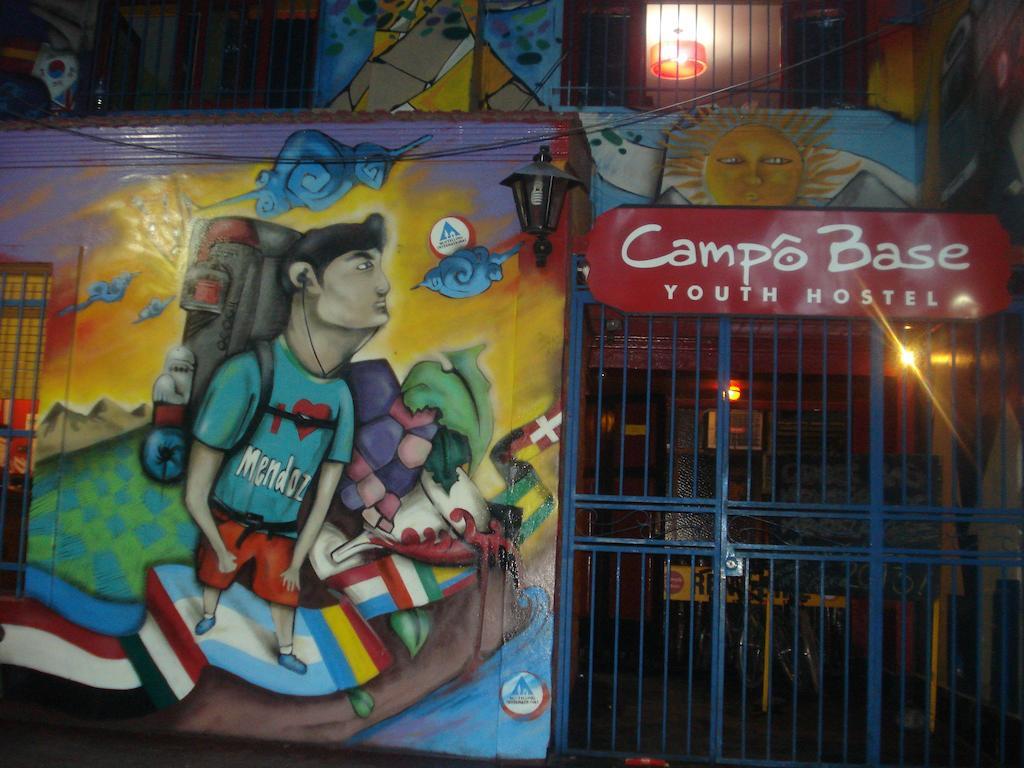 Campo Base Youth Hostal