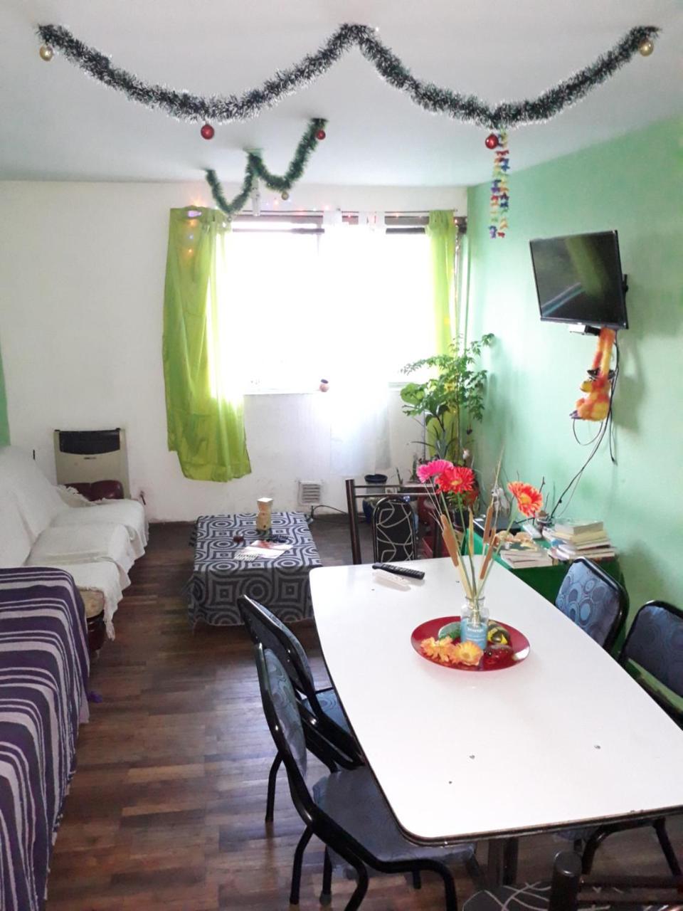 Habitación en casa particular Departamento Céntrico En Capital *
