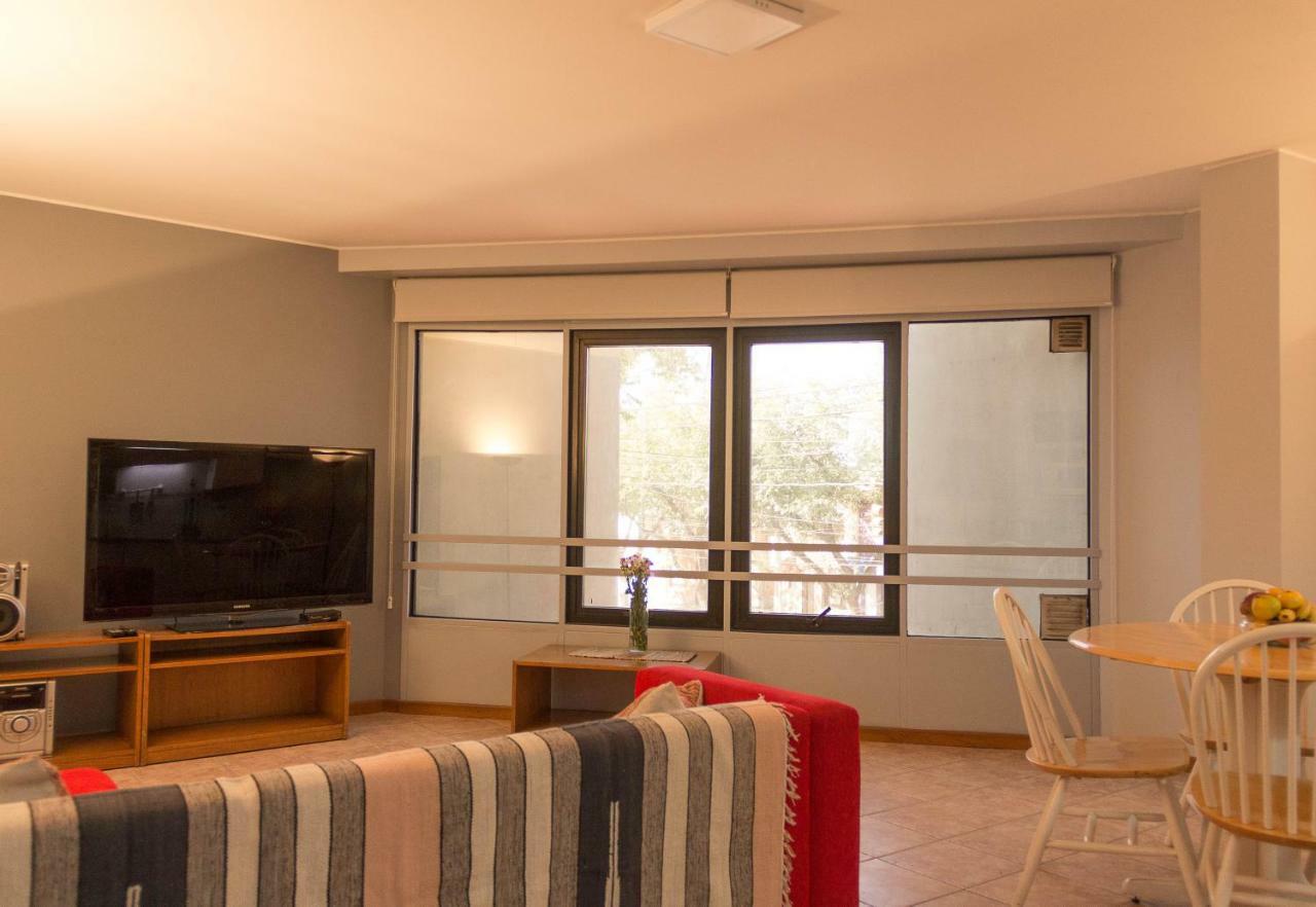 25 * Mendoza