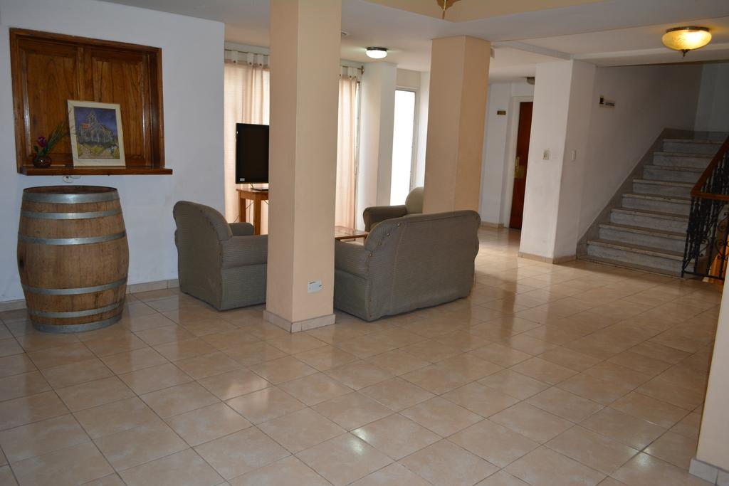 Rj Del Sol Hotel