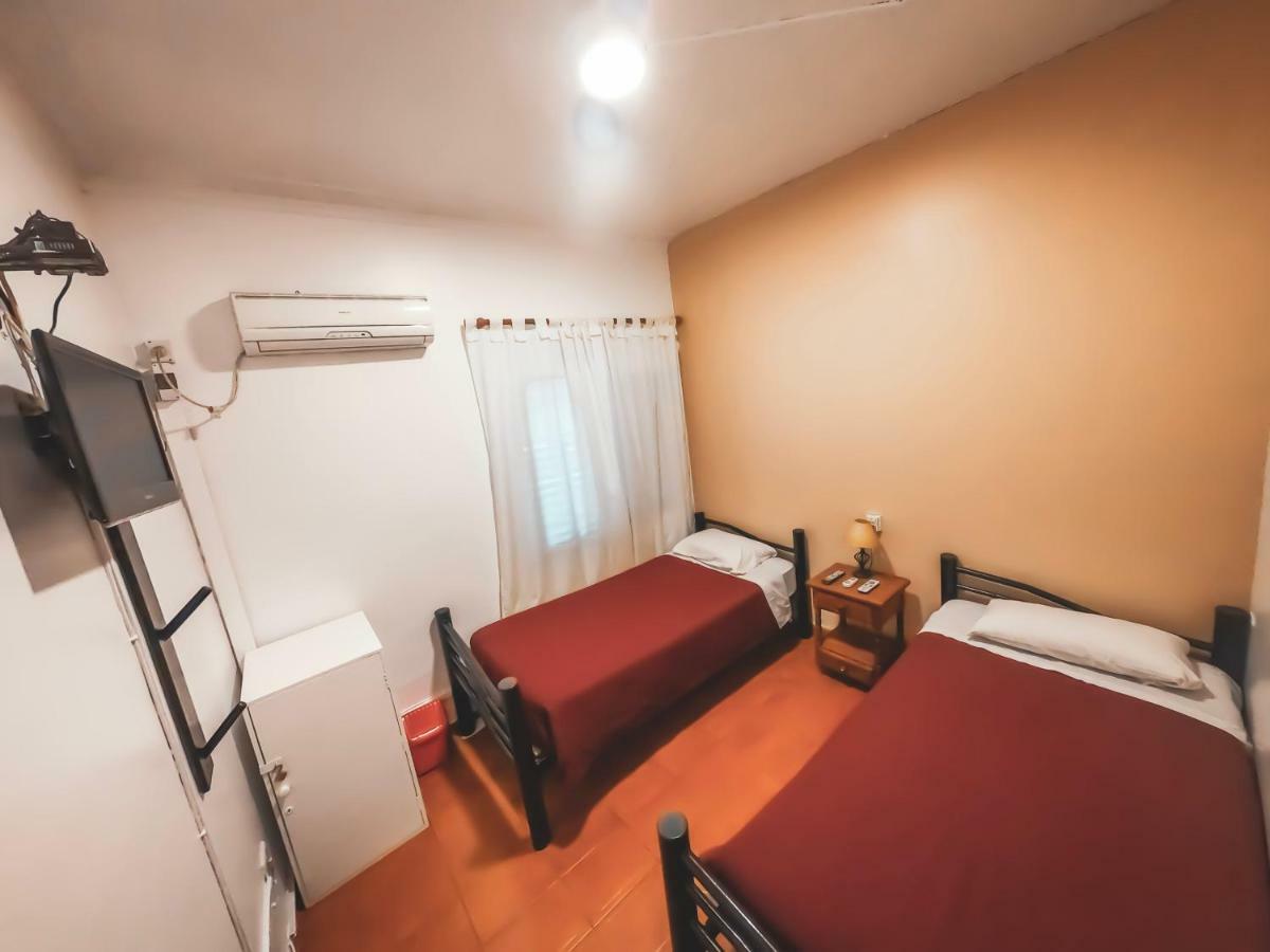 Hostal Lagares Mendoza