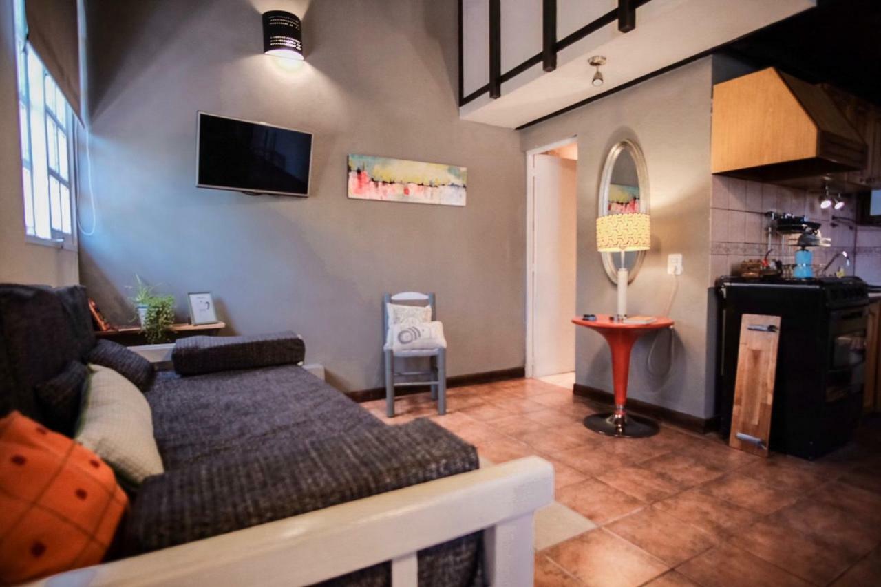 Leonidas Design Loft *