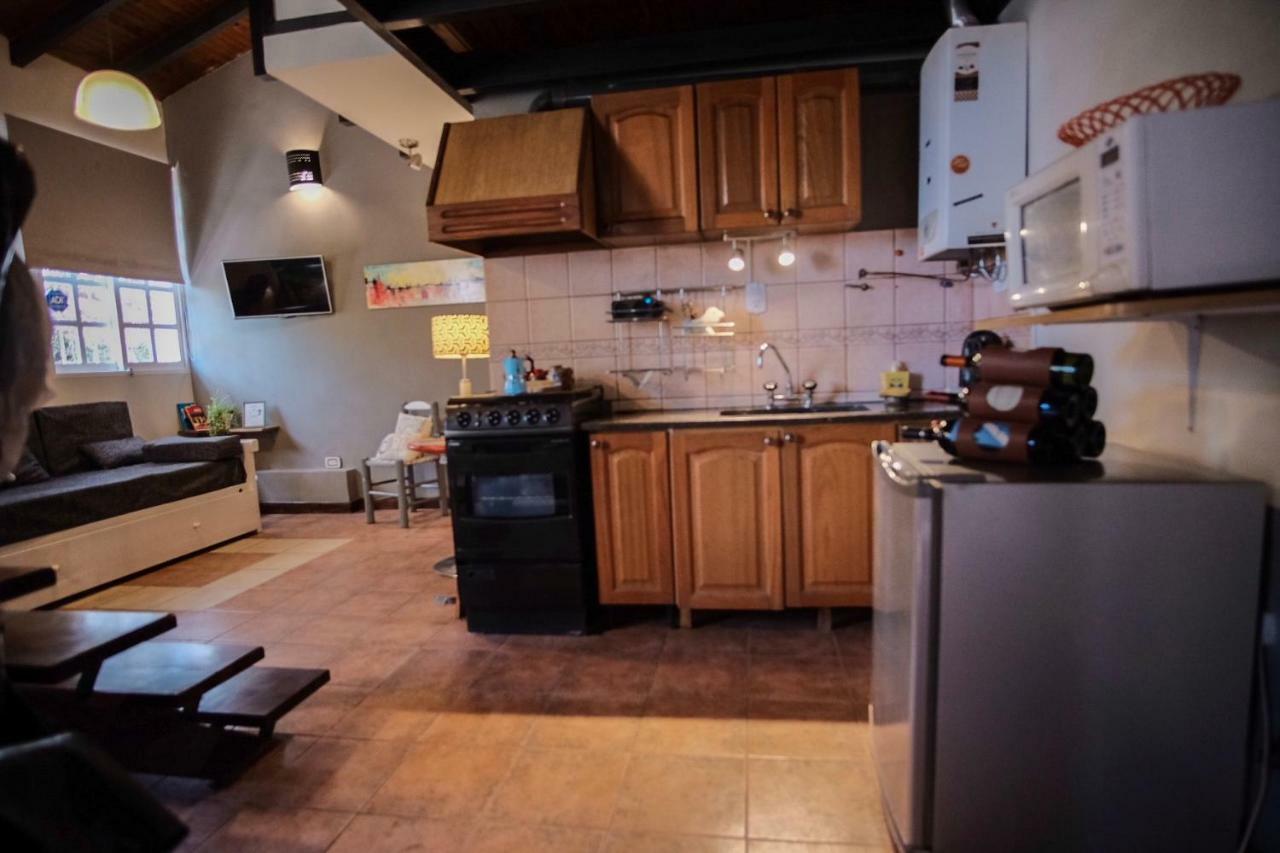 Leonidas Design Loft