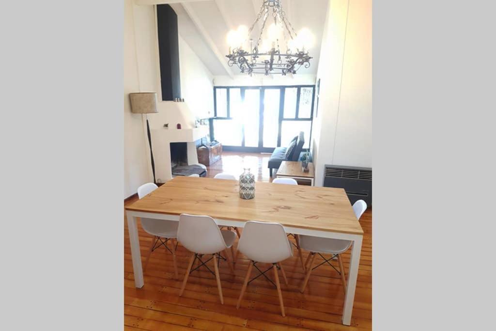 Сasa de vacaciones Big Beautiful House With Garden In 5ta Sección Neighbourhood Mendoza