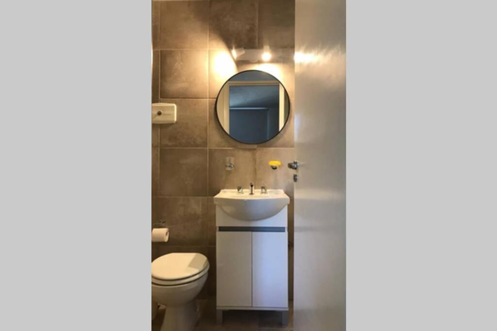 Departamento En Mendoza, Capital, En Calle Aristides Villanueva * Mendoza