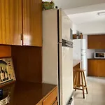 Estación A - Amplias habitaciones con baño privado en apartamento compartido