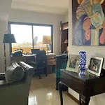 Estación A - Amplias habitaciones con baño privado en apartamento compartido