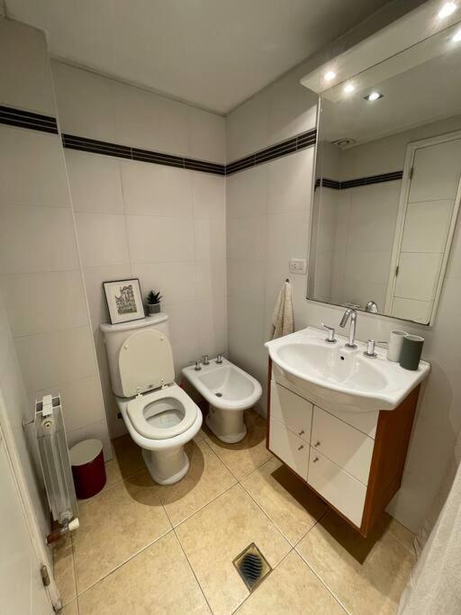 Hermoso Departamento Céntrico, Con Estacionamiento * Mendoza