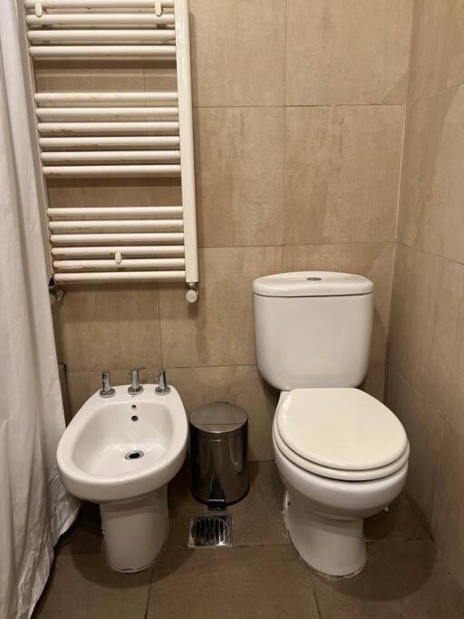 Moderno Departamento, En La Mejor Zona De * Mendoza