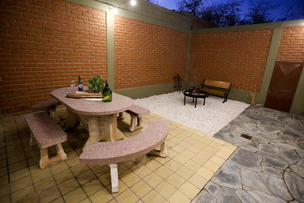Apartment Encanto Mendocino: Espaciosa Casa En Juan B Justo *