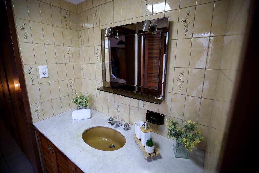 Encanto Mendocino: Espaciosa Casa En Juan B Justo Apartment Mendoza
