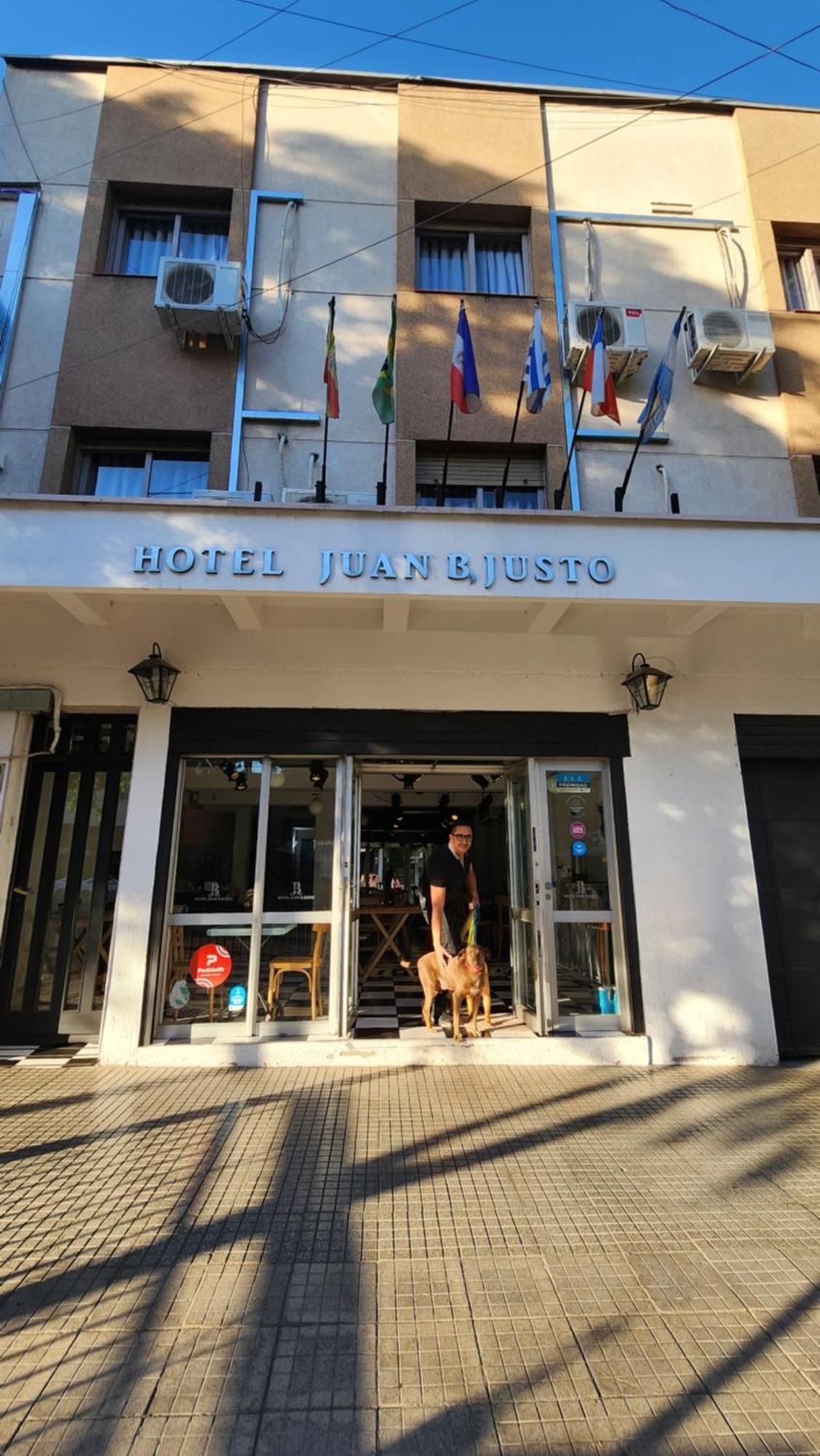 Juan B Justo Hotel 2*