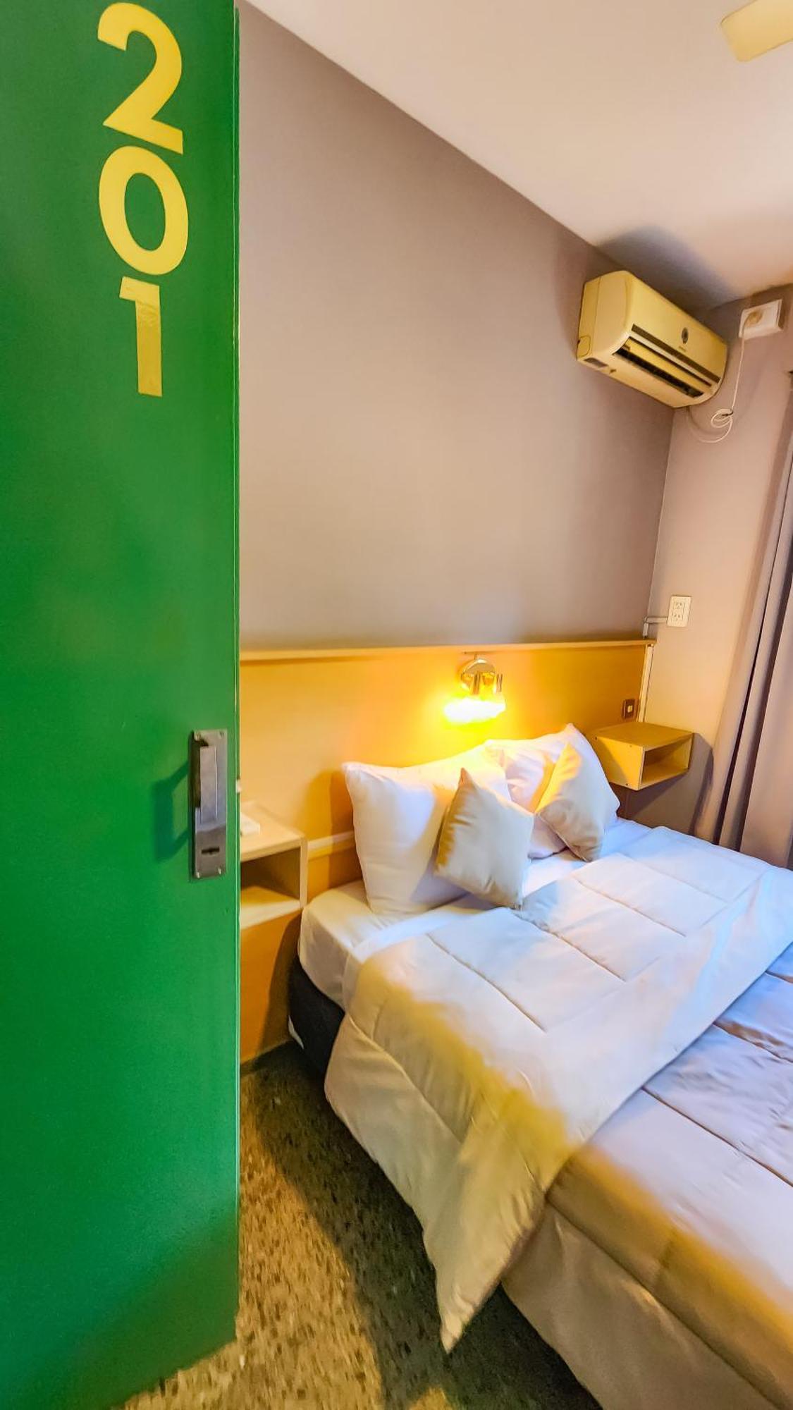 Hotel Juan B Justo