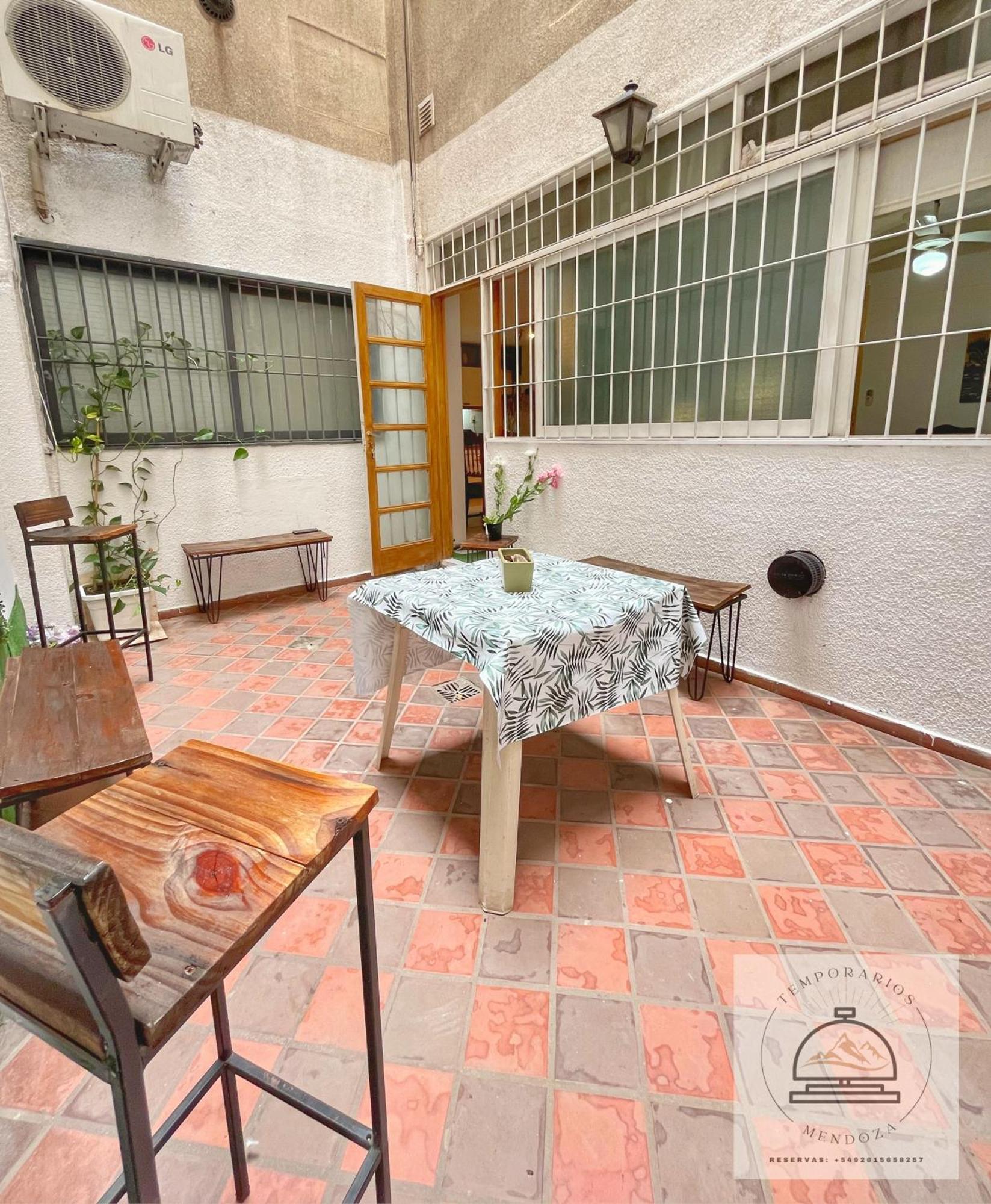 Departamento Centrico Con Terraza Plaza Independencia Mendoza